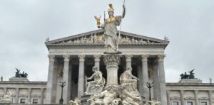 Mehr über den Artikel erfahren Exkursion ins Parlament