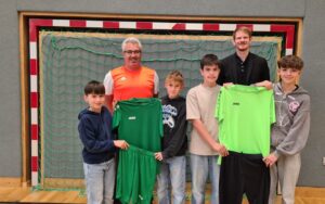 Read more about the article Neue Fußballdressen für die Mittelschule Gaweinstal